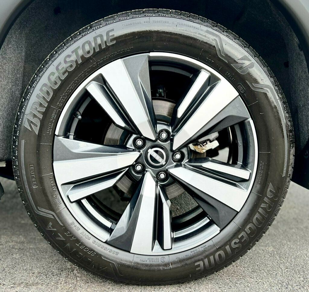 2022 Nissan Rogue AWD Platinum - 22887965 - 30