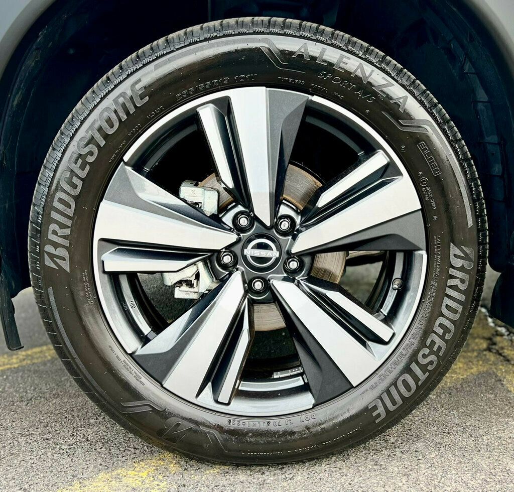 2022 Nissan Rogue AWD Platinum - 22887965 - 31