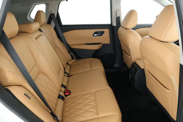 2022 Nissan Rogue AWD Platinum - 22927557 - 21