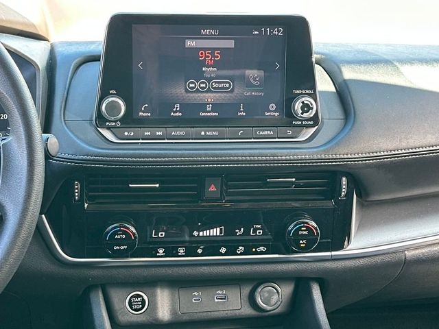 2022 Nissan Rogue AWD SV - 22916194 - 15