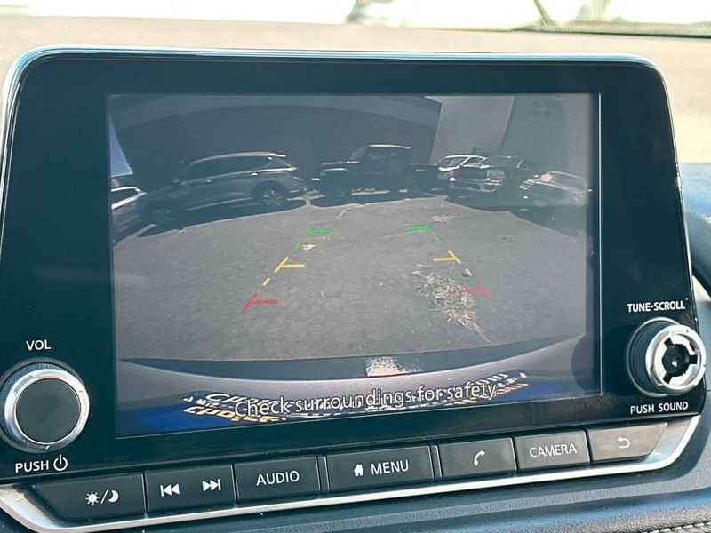 2022 Nissan Rogue AWD SV - 22916194 - 16