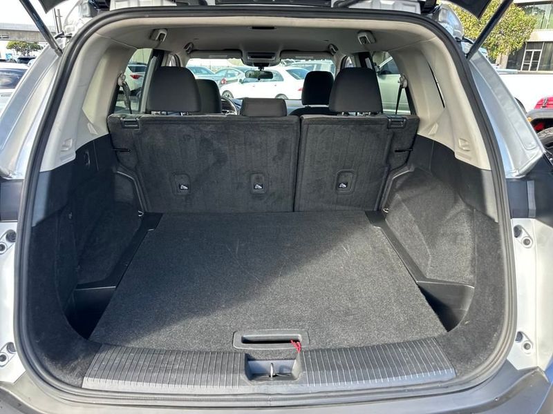 2022 Nissan Rogue AWD SV - 22934470 - 19