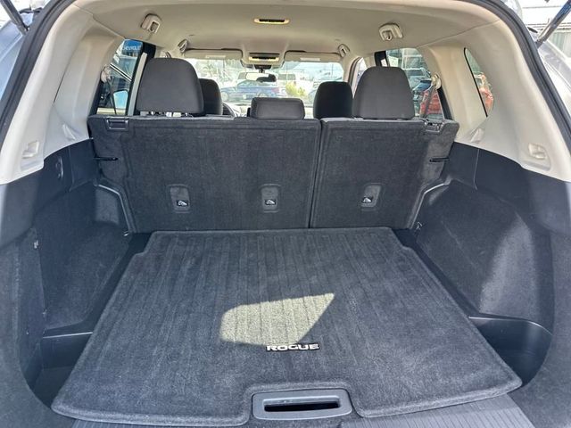 2022 Nissan Rogue AWD SV - 22939101 - 19