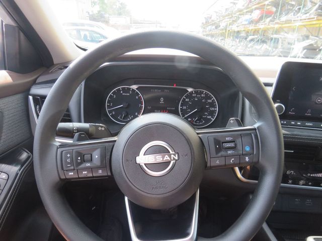 2022 Nissan Rogue AWD SV - 23053268 - 17