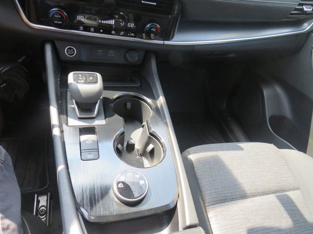 2022 Nissan Rogue AWD SV - 23053268 - 22