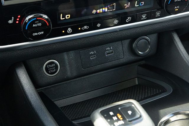 2022 Nissan Rogue AWD SV - 22844266 - 37