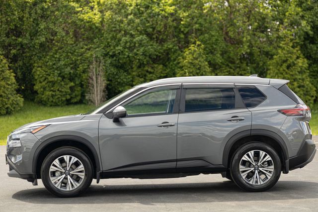 2022 Nissan Rogue AWD SV - 22844266 - 3