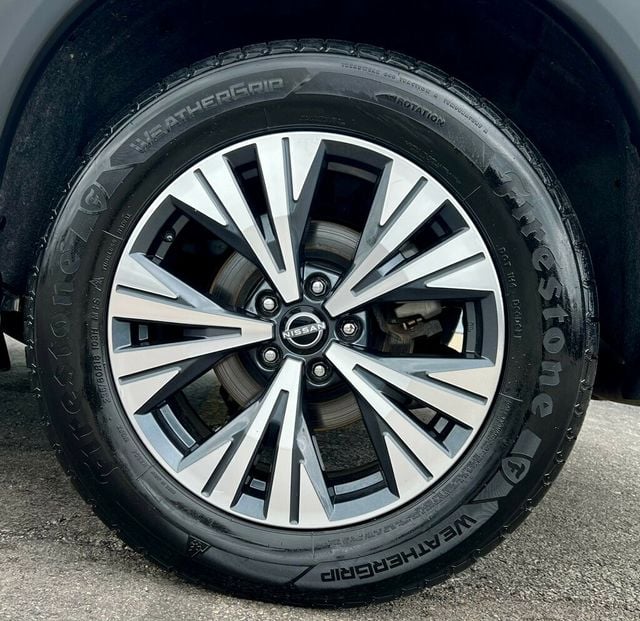2022 Nissan Rogue AWD SV - 23027294 - 24