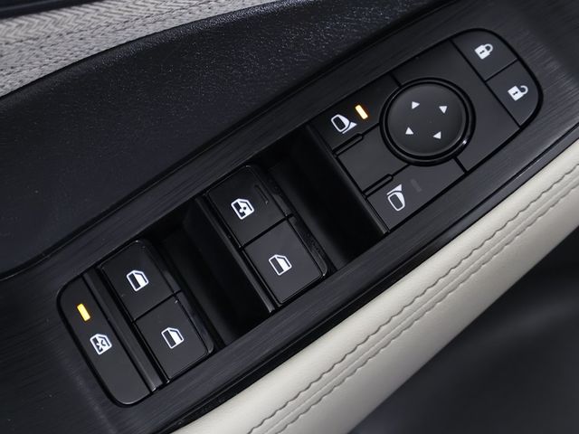 2022 Nissan Rogue AWD SV - 22941799 - 33