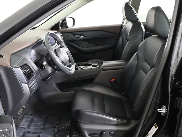 2022 Nissan Rogue AWD SV - 22935636 - 28