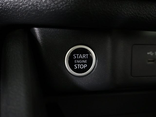 2022 Nissan Rogue AWD SV - 22935636 - 39