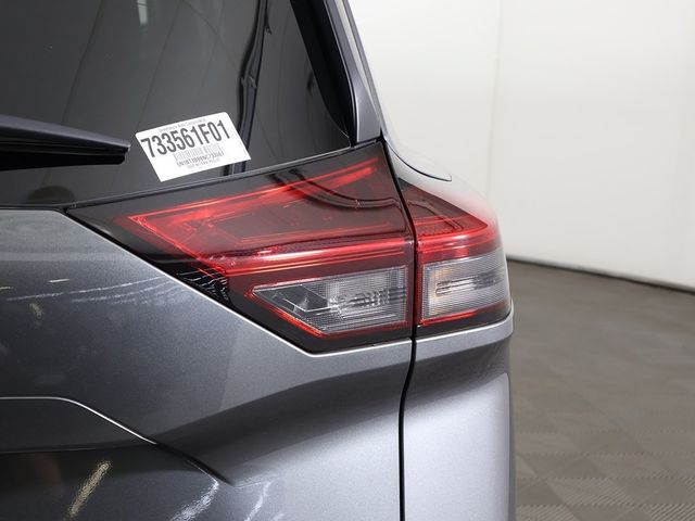 2022 Nissan Rogue AWD SV - 22955177 - 16