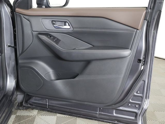 2022 Nissan Rogue AWD SV - 22955177 - 25