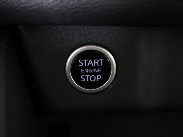 2022 Nissan Rogue AWD SV - 22955177 - 41