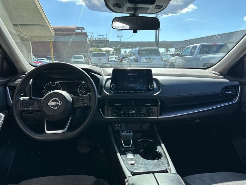 2022 Nissan Rogue FWD SV - 22955439 - 13