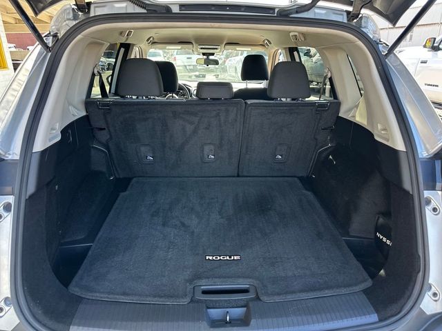 2022 Nissan Rogue FWD SV - 22955439 - 19