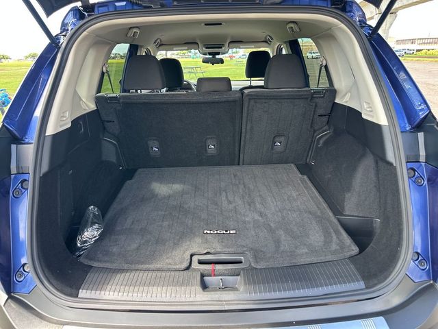 2022 Nissan Rogue FWD SV - 22986670 - 19