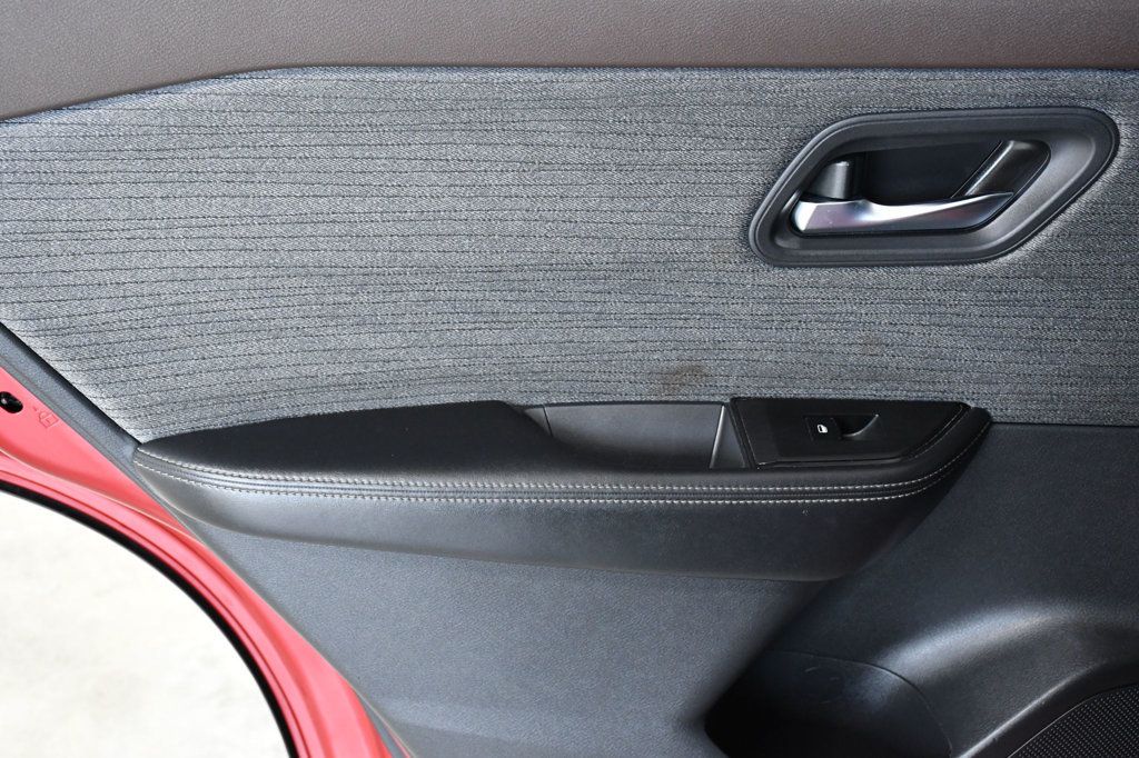 2022 Nissan Rogue FWD SV - 22984032 - 10