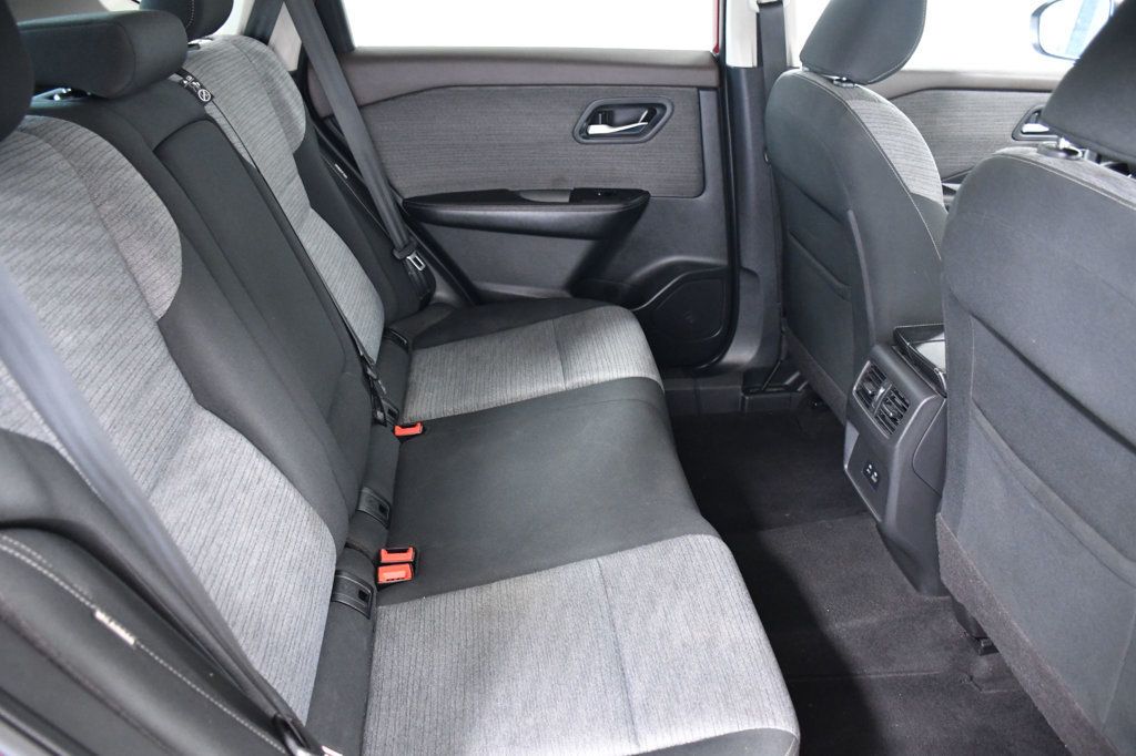 2022 Nissan Rogue FWD SV - 22984032 - 13