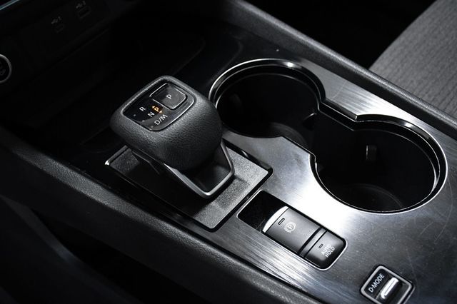 2022 Nissan Rogue FWD SV - 22984032 - 23