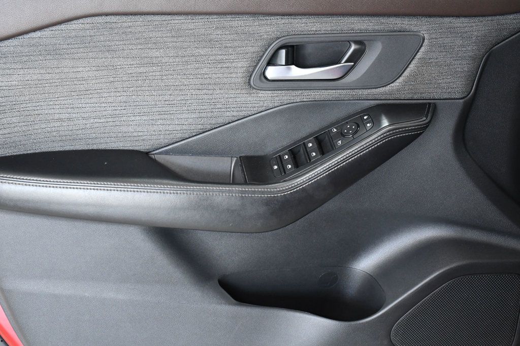 2022 Nissan Rogue FWD SV - 22984032 - 8