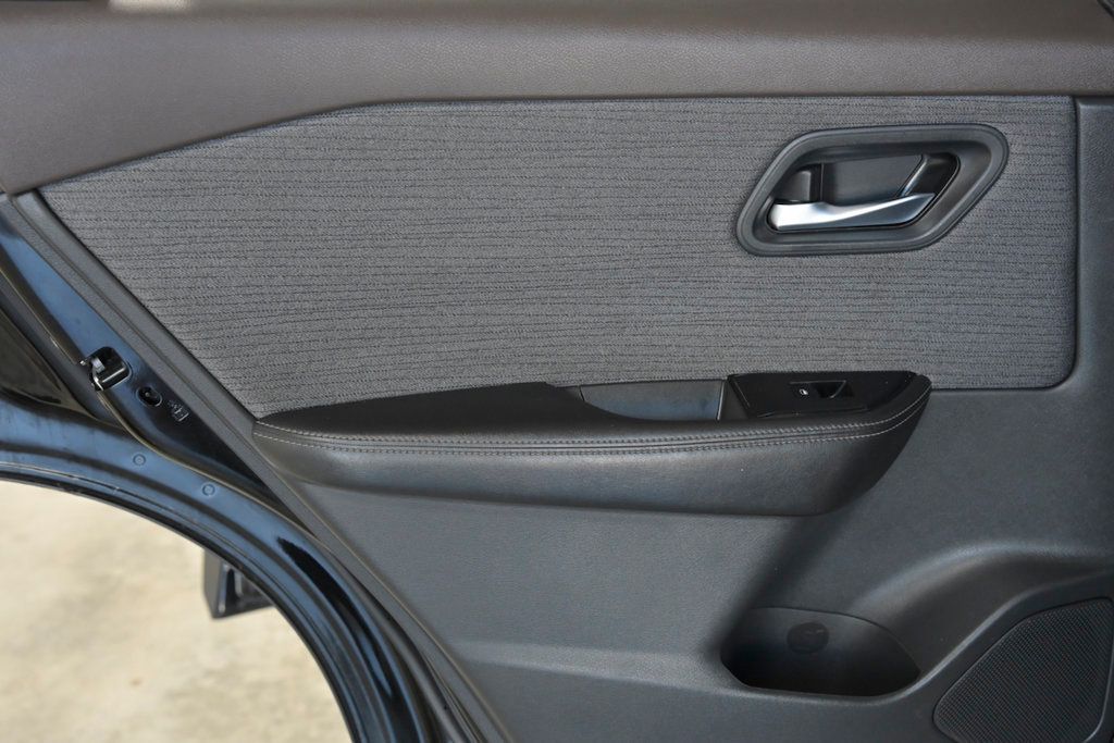 2022 Nissan Rogue FWD SV - 23028796 - 10