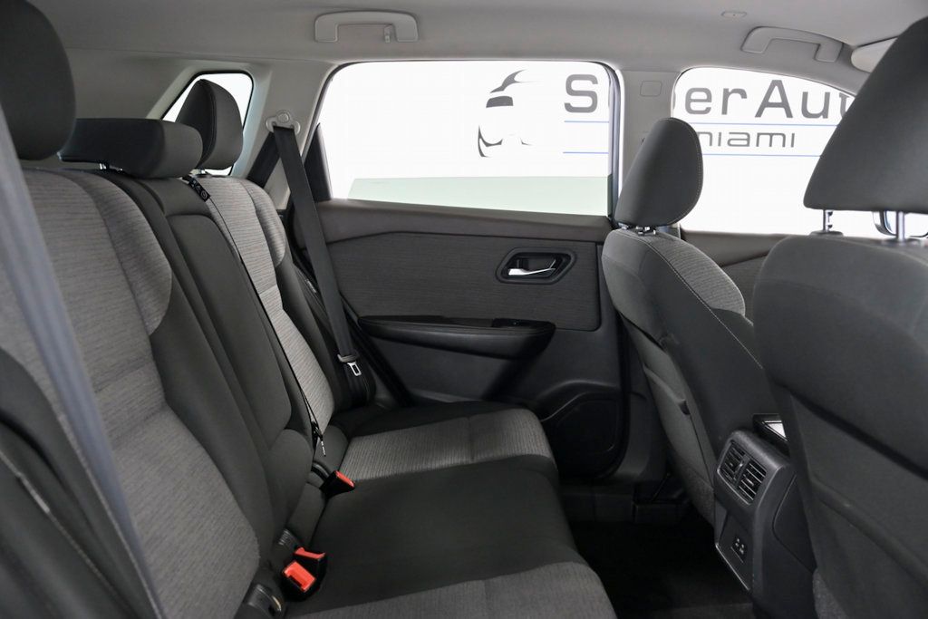 2022 Nissan Rogue FWD SV - 23028796 - 13