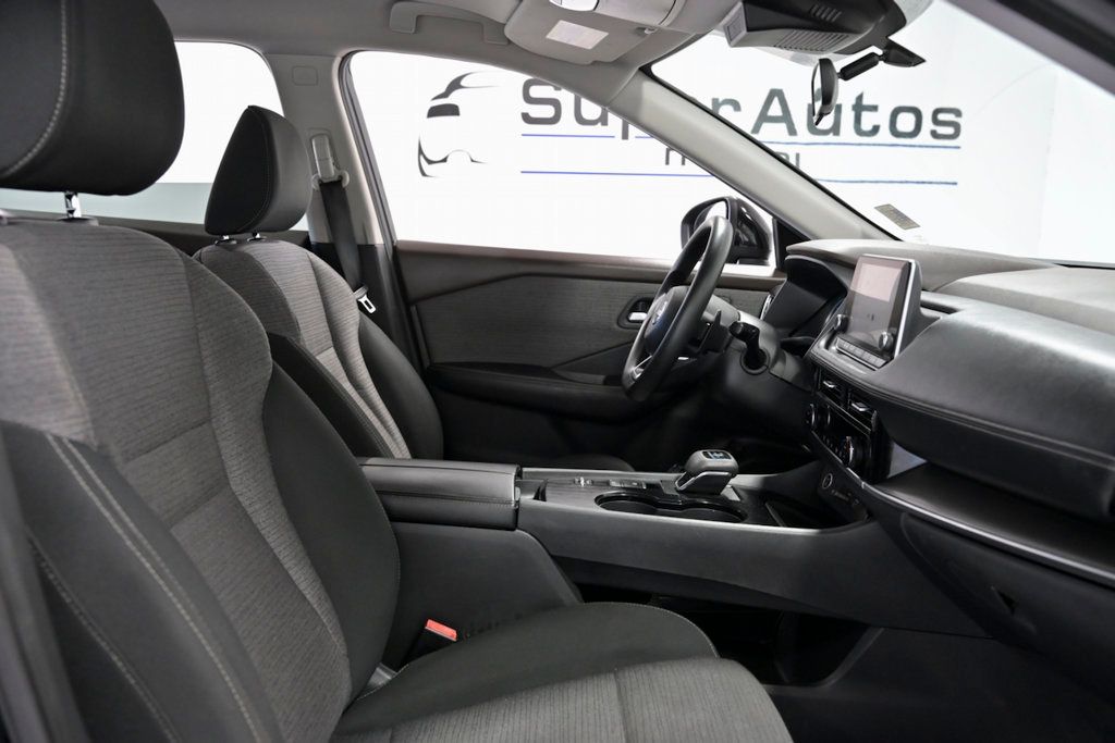 2022 Nissan Rogue FWD SV - 23028796 - 15