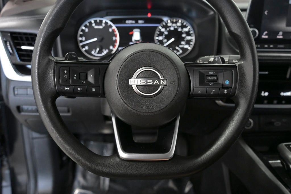 2022 Nissan Rogue FWD SV - 23028796 - 19