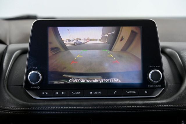 2022 Nissan Rogue FWD SV - 23028796 - 28