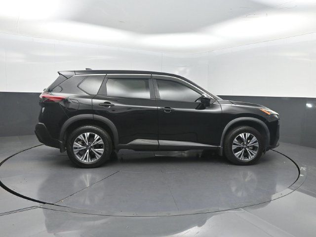 2022 Nissan Rogue FWD SV - 23069232 - 26
