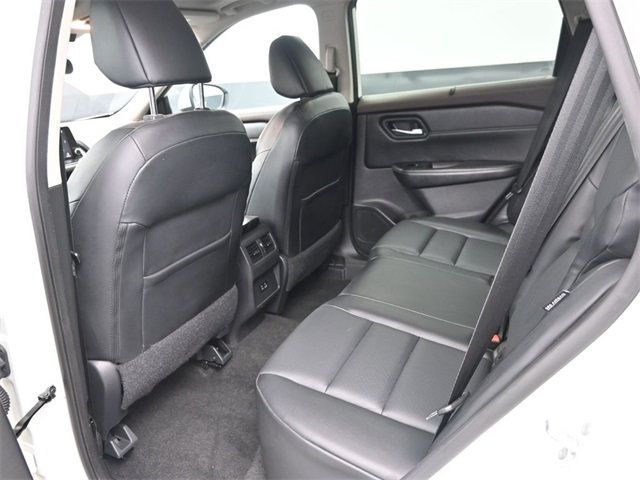 2022 Nissan Rogue FWD SV - 22979069 - 12