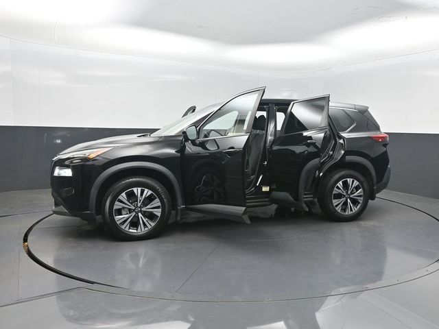 2022 Nissan Rogue FWD SV - 23041856 - 39