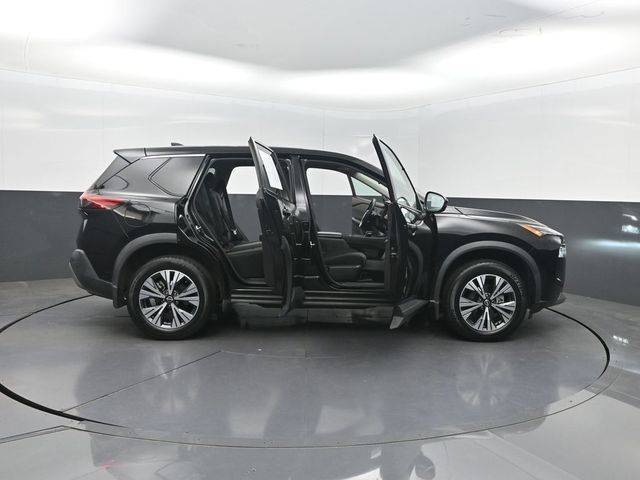 2022 Nissan Rogue FWD SV - 23041856 - 40