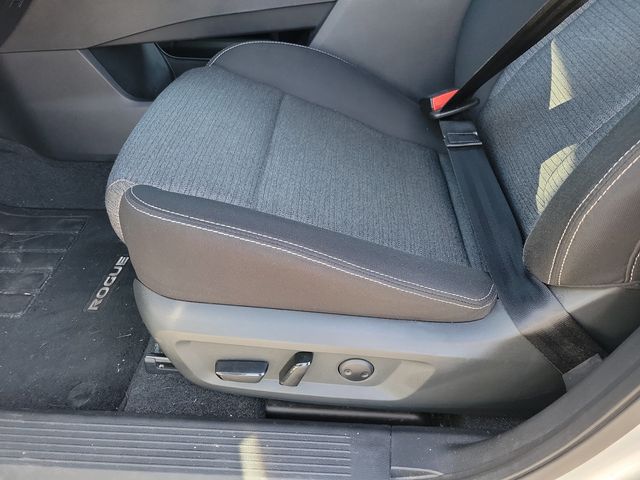 2022 Nissan Rogue FWD SV - 22934839 - 4