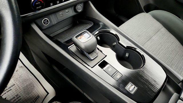 2022 Nissan Rogue FWD SV - 22966730 - 15