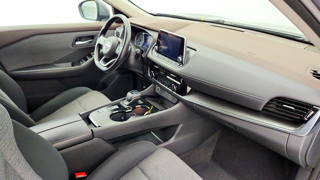 2022 Nissan Rogue FWD SV - 22966730 - 23