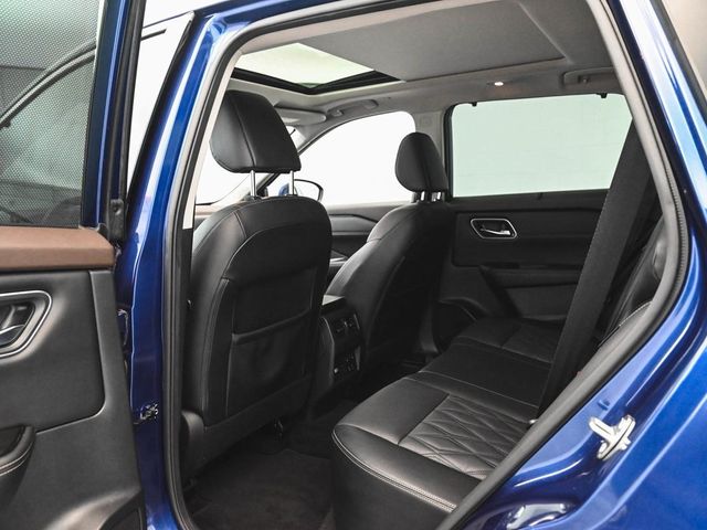 2022 Nissan Rogue Platinum - 22957353 - 32