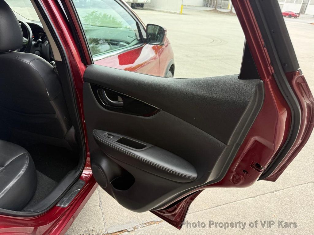 2022 Nissan Rogue Sport AWD SL - 23018716 - 9