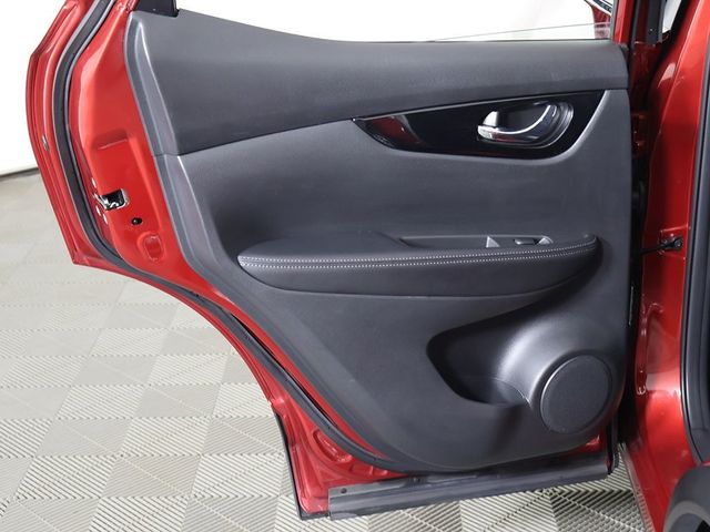 2022 Nissan Rogue Sport AWD SV - 22943004 - 23