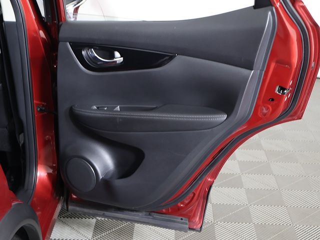 2022 Nissan Rogue Sport AWD SV - 22943004 - 24