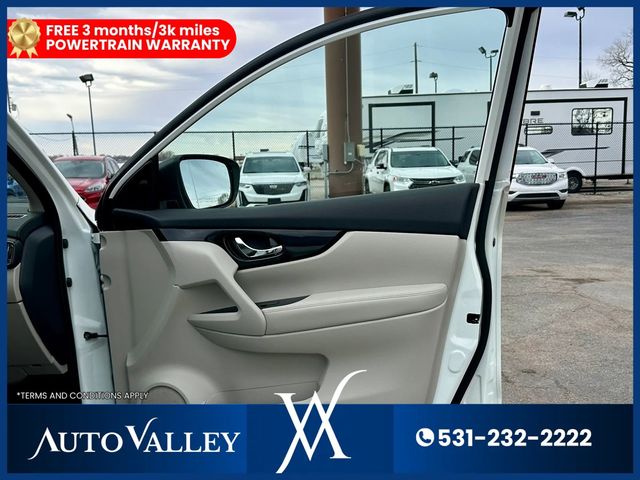 2022 Nissan Rogue Sport SL Sport Utility 4D - 23010954 - 15