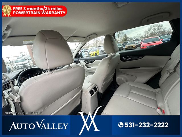 2022 Nissan Rogue Sport SL Sport Utility 4D - 23010954 - 22