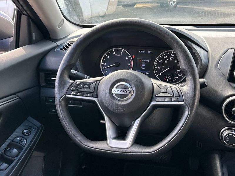 2022 Nissan Sentra S CVT - 23041340 - 17
