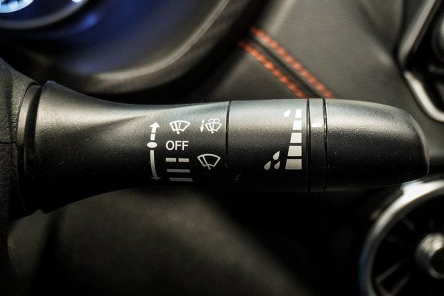 2022 Nissan Sentra SR CVT - 23008932 - 15