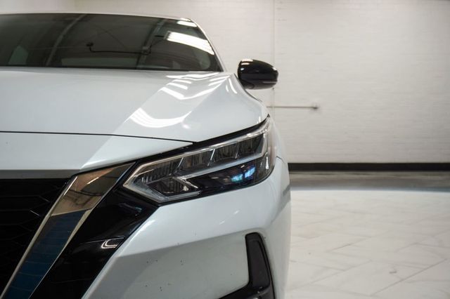 2022 Nissan Sentra SR CVT - 23066524 - 32
