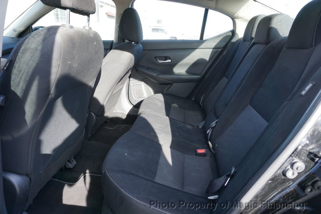 2022 Nissan Sentra SV CVT - 22998009 - 7