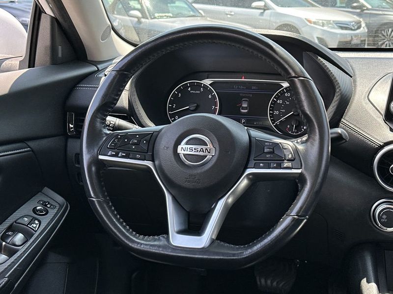 2022 Nissan Sentra SV CVT - 23015567 - 18