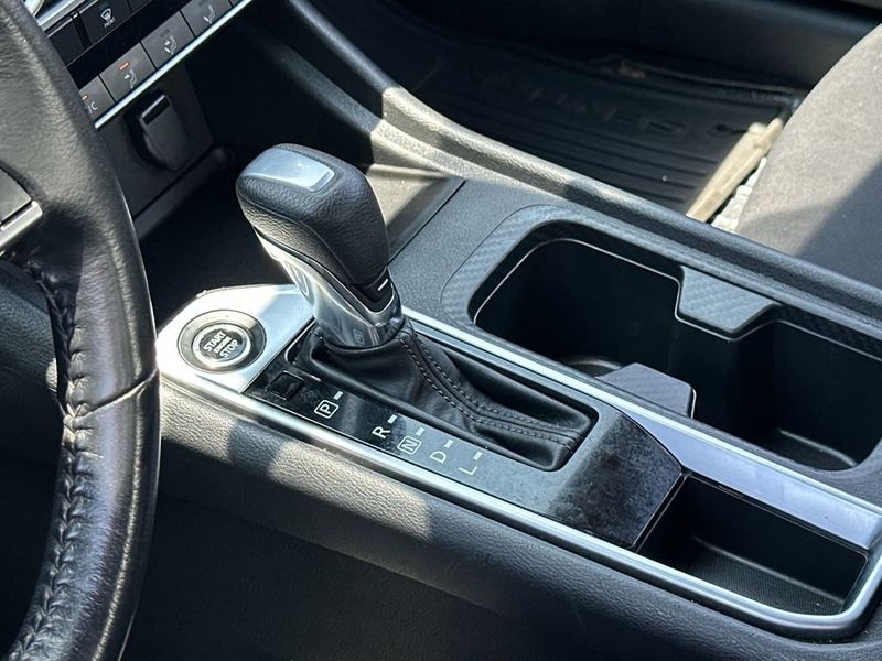 2022 Nissan Sentra SV CVT - 23015567 - 19