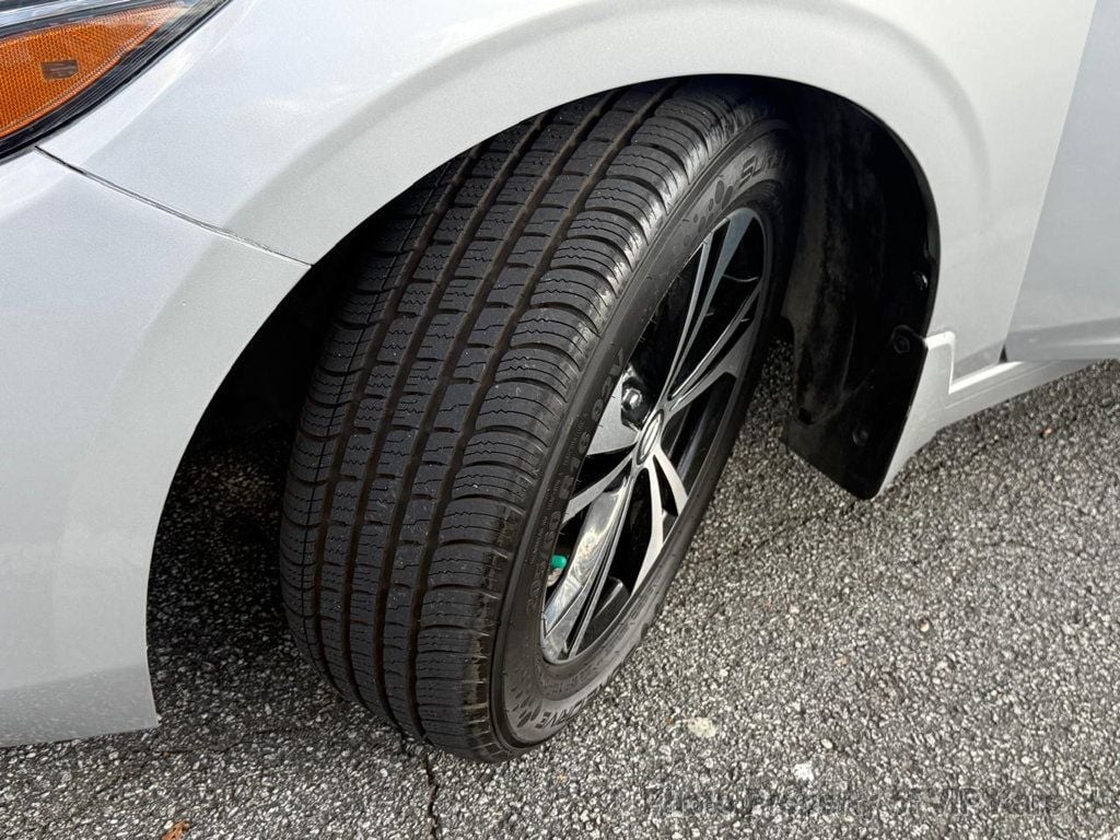 2022 Nissan Sentra SV CVT - 22944391 - 16